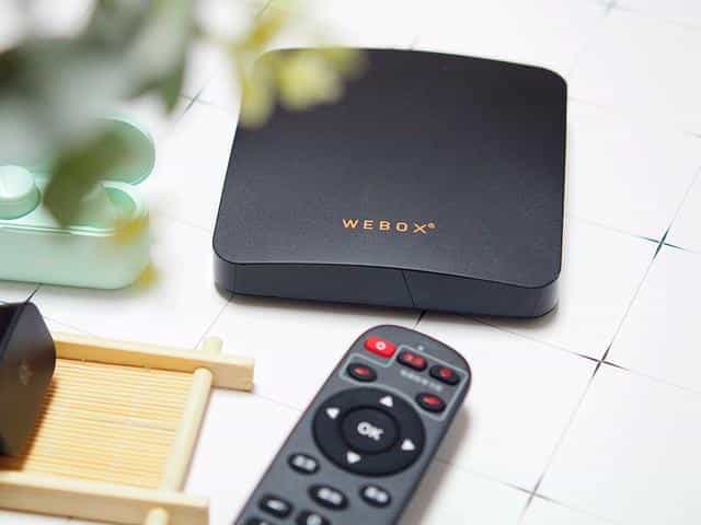 想在家舒服的看高清节目还是配一个高清盒子妥妥的