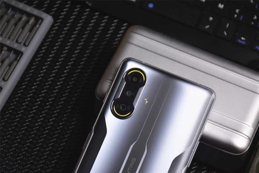 红米K40游戏版上手评测：谈谈真实感受，这手机加价也买