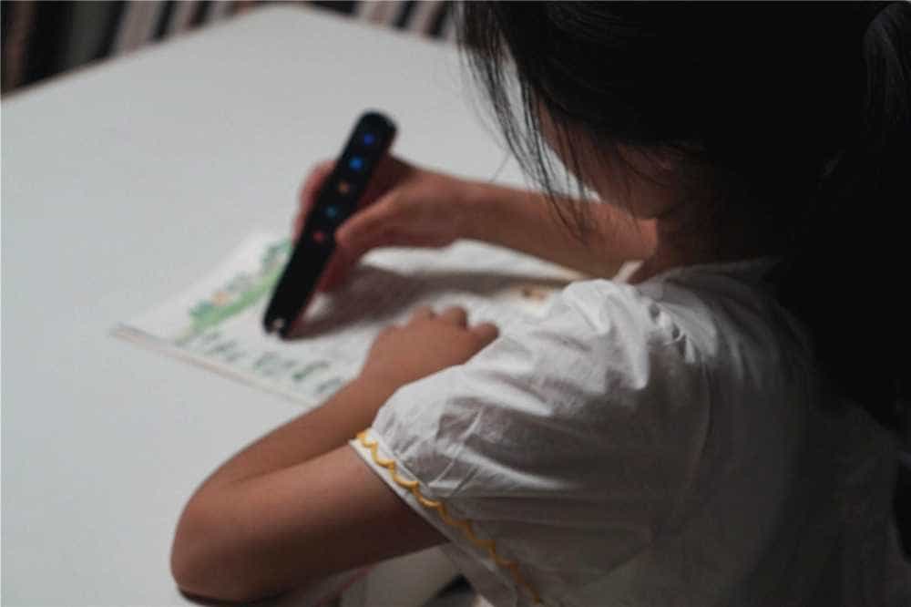 讯飞翻译笔S10评测:支持语音识别,疑难词句一扫便知