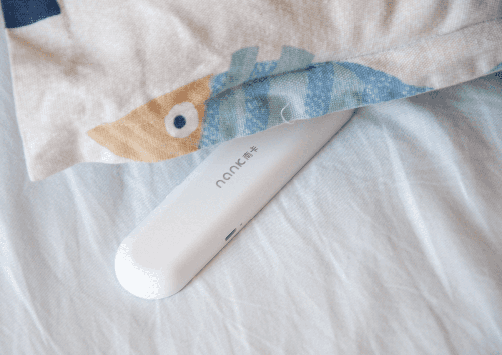 还在戴耳机听歌睡觉？你OUT了，南卡枕中宝放在枕边就能听