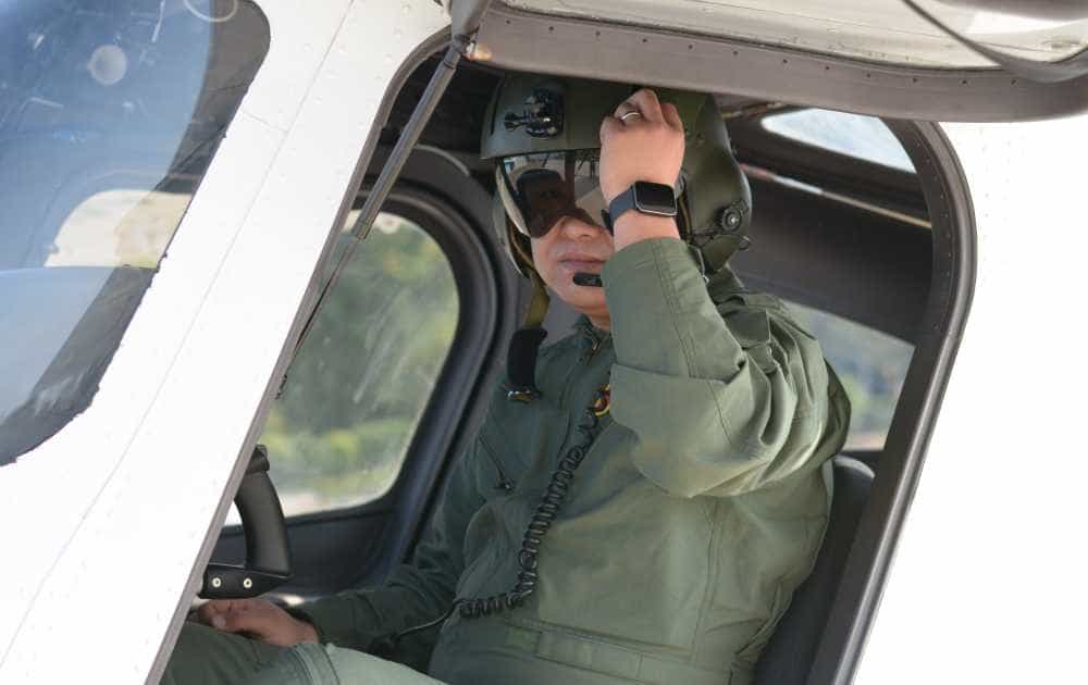 黑加携新品手表回归，国内非著名飞行员代言，这能不火？