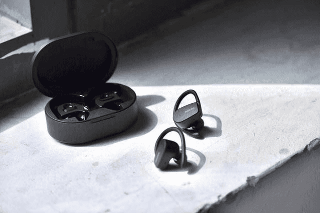 运动耳机入耳式好还是耳挂式好、推荐运动时佩戴舒服的蓝牙耳机