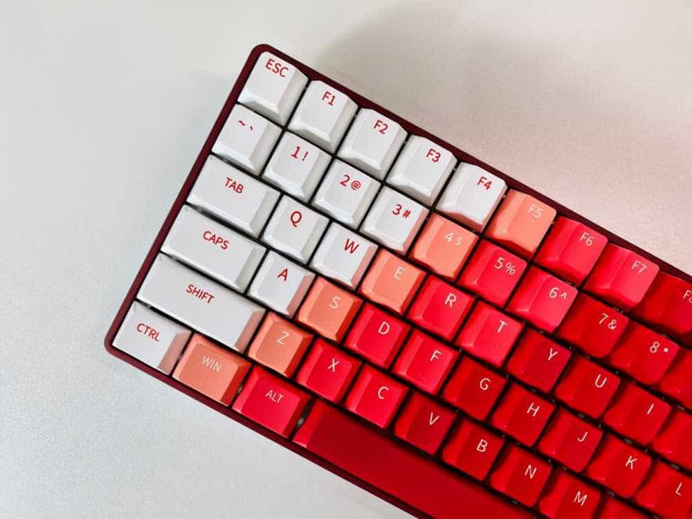 极致体验+炫酷灯效,达尔优A84三模机械键盘测评,国货也出彩