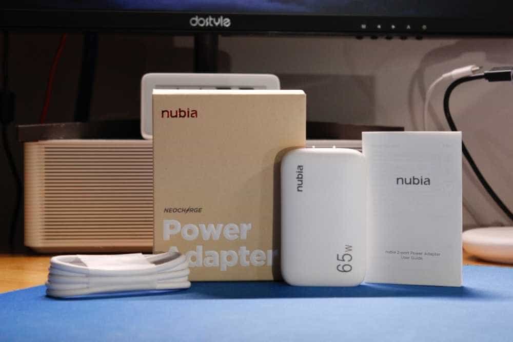 超薄充电战士 努比亚65W超薄氮化镓充电器