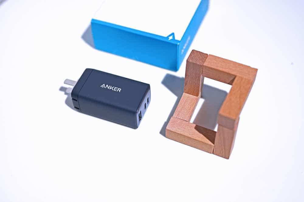 小巧便携还智能,上手体验ANKER氮化镓超能充65W三口充电器