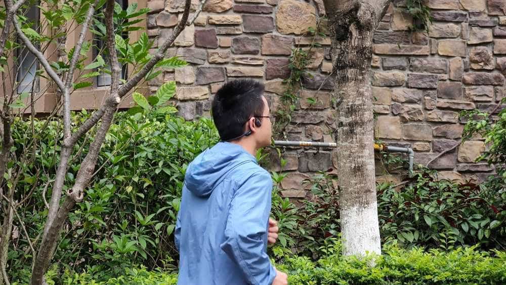 音质攀升,怎么挑刺?韶音OPENRUN PRO骨传导耳机深度体验