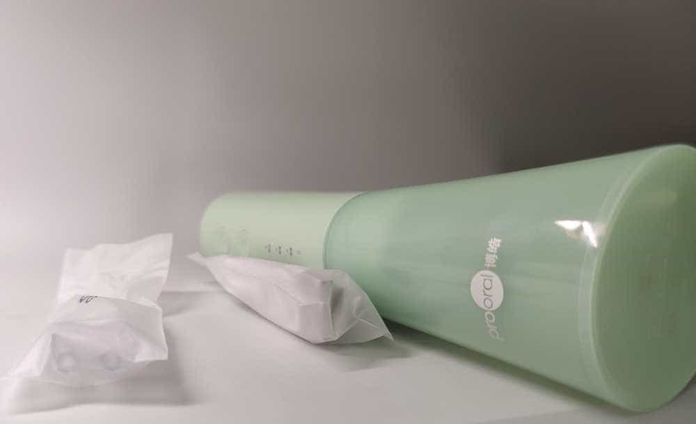 我用博皓电动冲牙器 F29,成功远离脏兮兮的牙齿