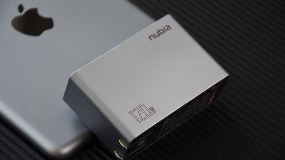 努比亚120W三口氮化镓充电器:第三代GaN加持,三口120W快充