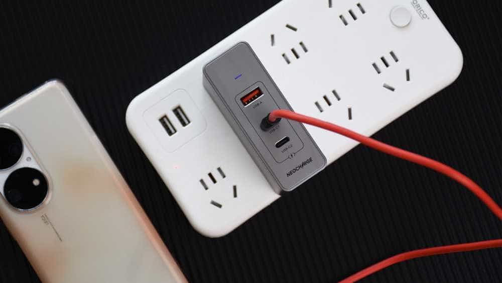 努比亚120W三口氮化镓充电器:第三代GaN加持,三口120W快充