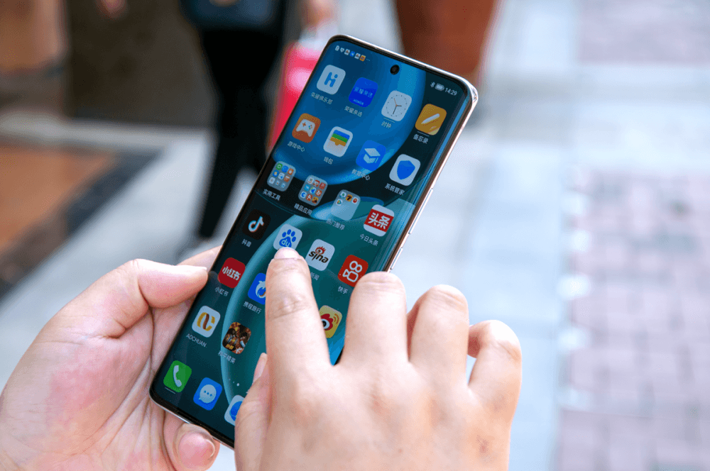 荣耀Magic4上手体验!LTPO+1920Hz高频PWM调光