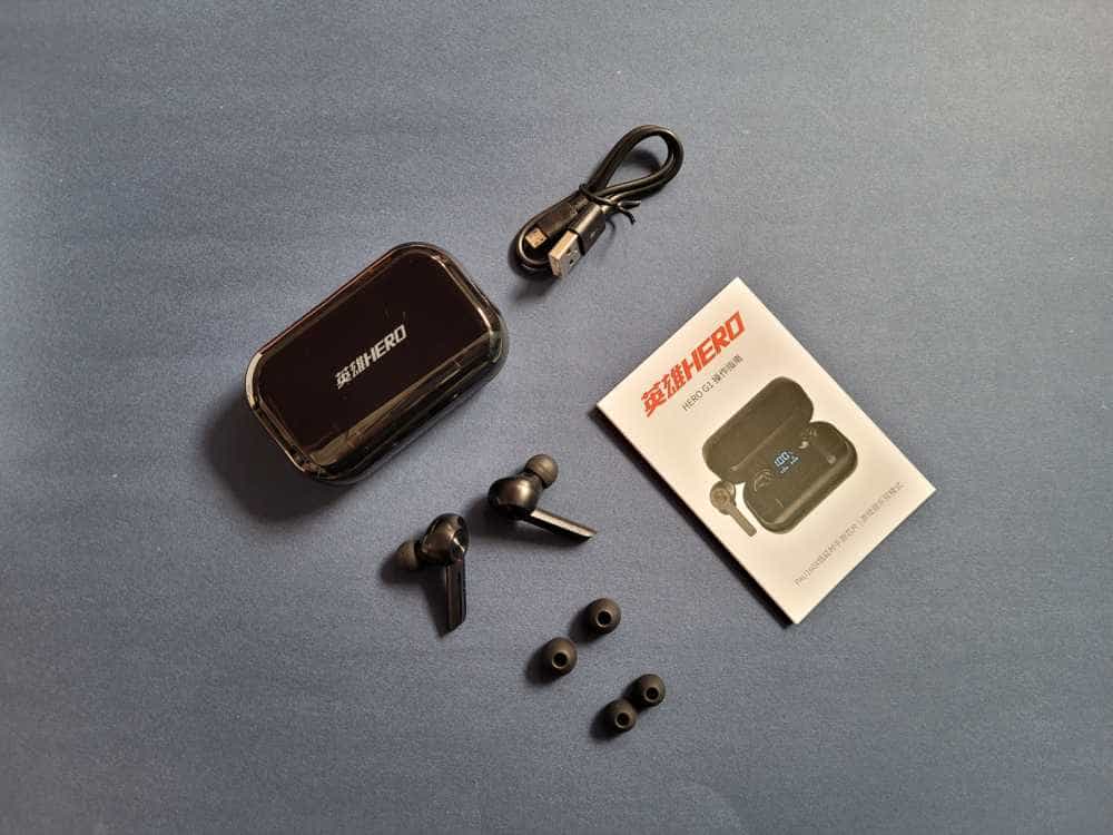 英雄G1电竞蓝牙耳机:充电仓可以当应急充电宝