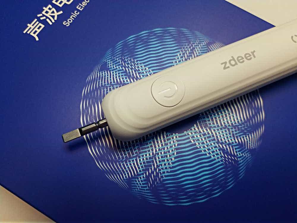 护牙健齿:左点Zdeer声波电动牙刷S1