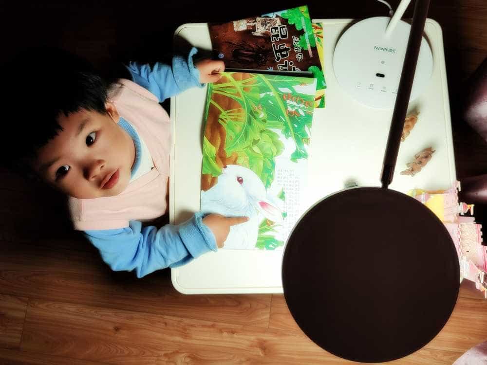 手势控制,无极调光,南卡护眼台灯L1颠覆了我对护眼灯的认知