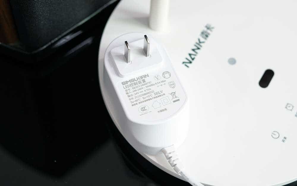 无极PE智能调光,护眼又健康,NANK南卡L1护眼台灯使用体验