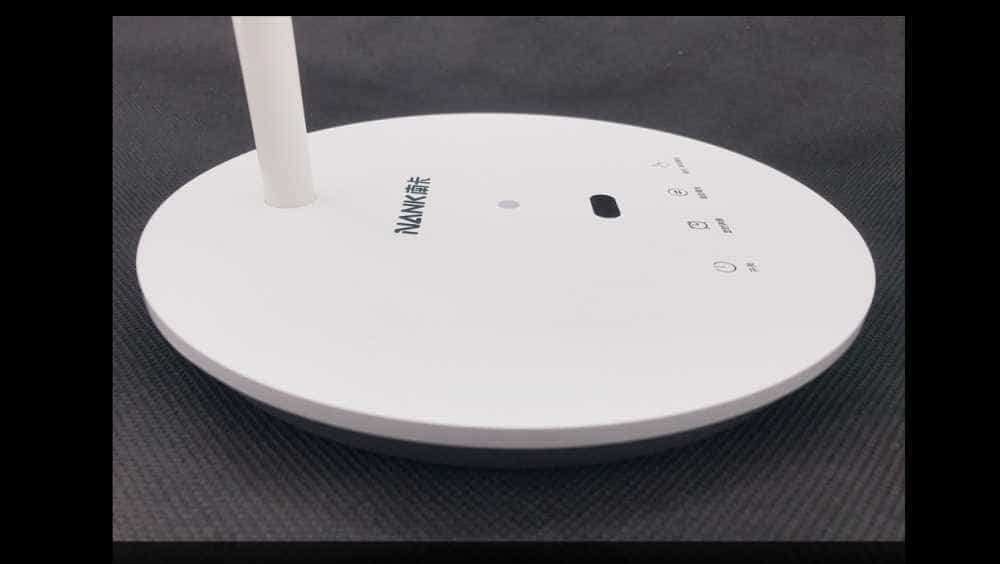 手扫即亮 手停可调 暖灯护眼|南卡护眼台灯L1评测
