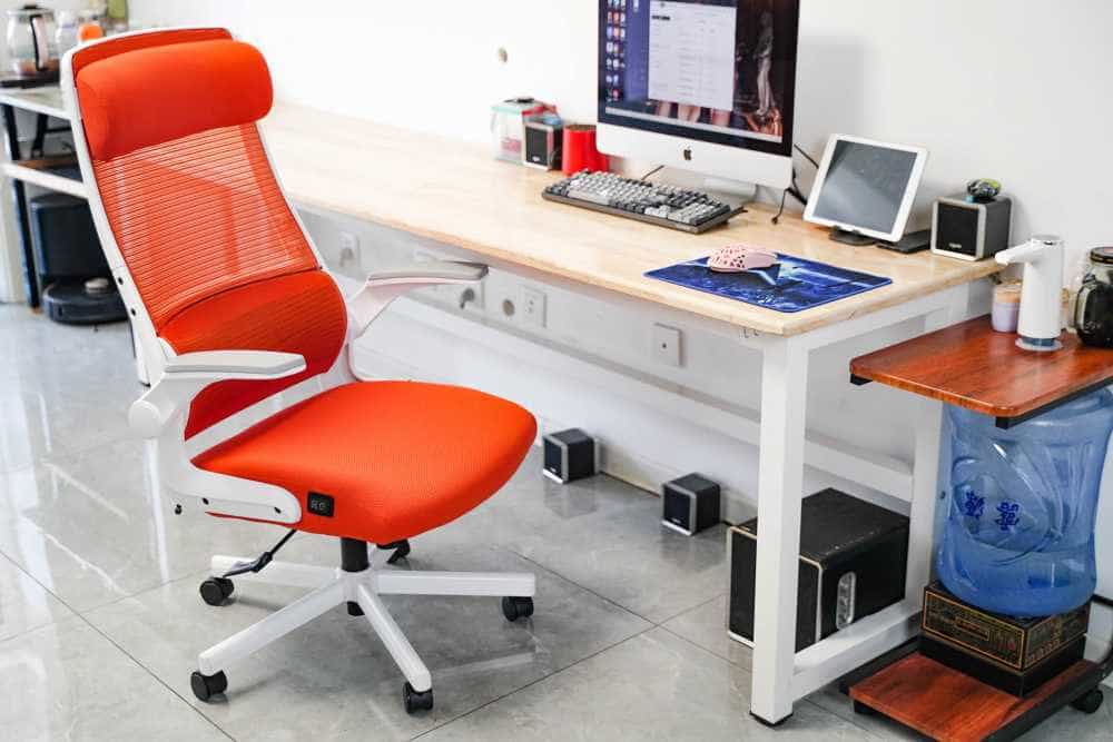 性价比高,还能加热。上手体验UE石墨烯养生工学座椅