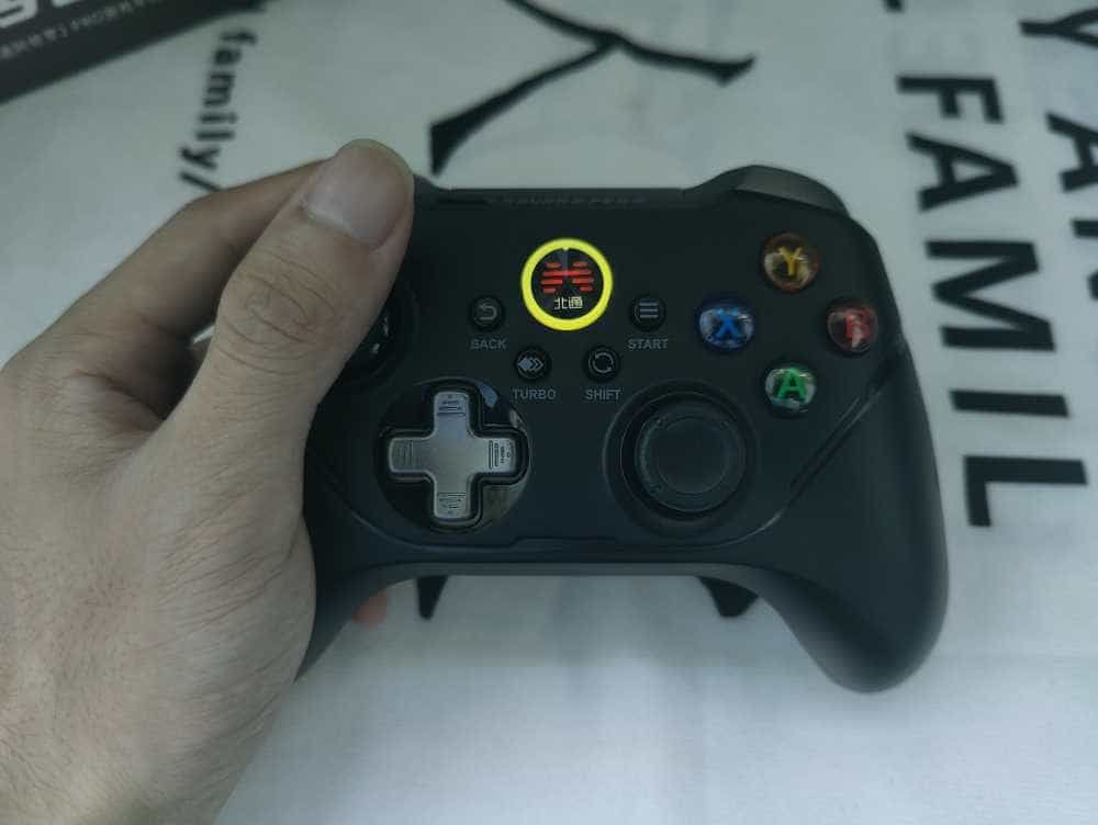 北通阿修罗 2 Pro多模版,双芯技术带你玩转游戏!