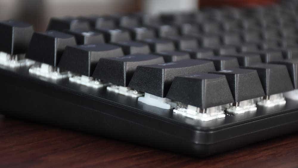 雷柏V500 Pro 87键:自研轴体加持,绚丽灯效点缀