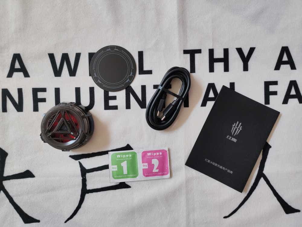 百元就能解决手机发烫的烦恼,红魔磁吸散热器!