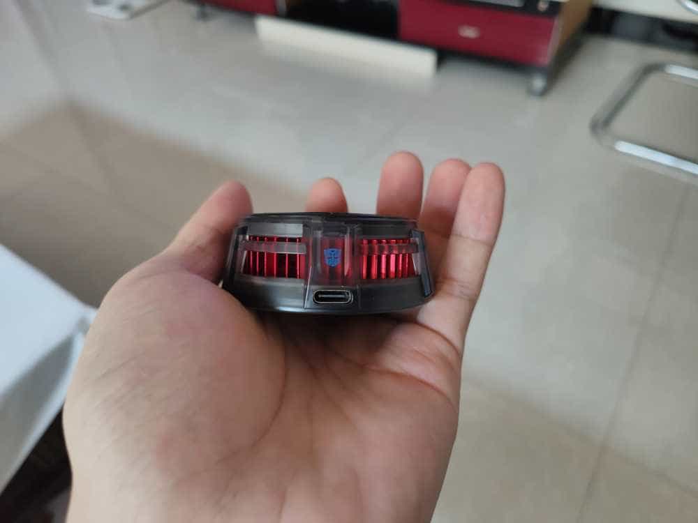 百元就能解决手机发烫的烦恼,红魔磁吸散热器!