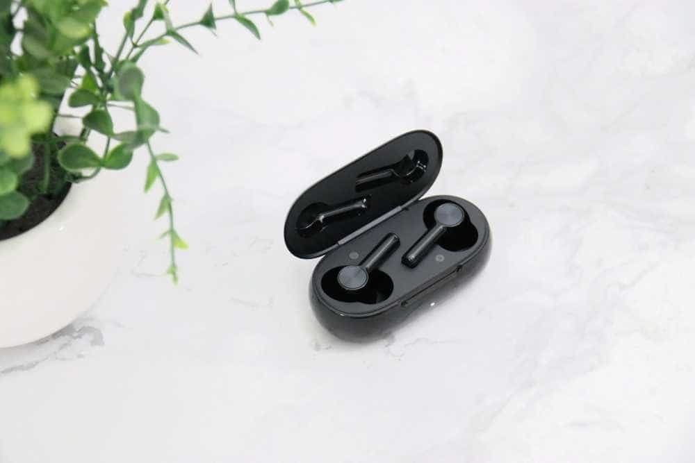 40dB主动降噪，好音质长续航，一加Buds Z2无线耳机评测