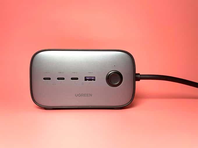 绿联100W充电魔盒，更美、更快、更强