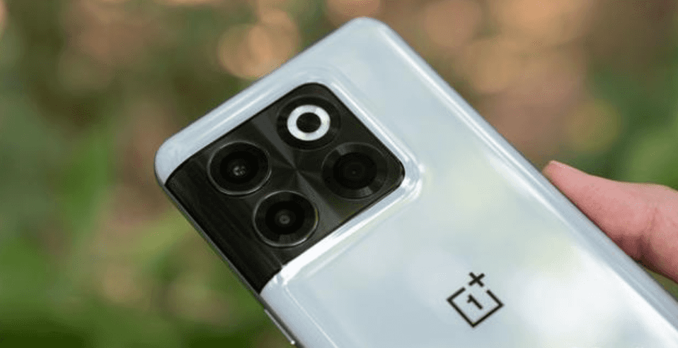 骁龙8+处理器+16GB大内存+150W快充,仅需3499起,压力给到红米K50至尊版