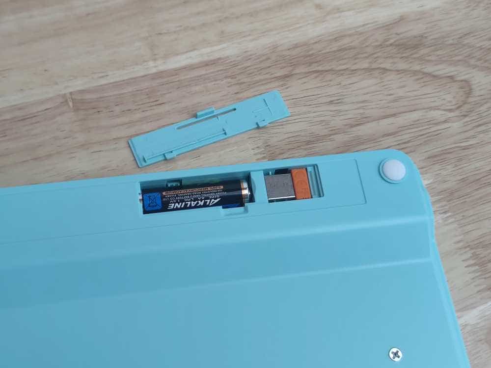 双飞燕新款FBK30键盘评测,静音降噪体验不错。