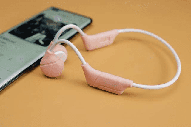 骨传导耳机是怎么回事?全面了解它都有哪些优点和缺点