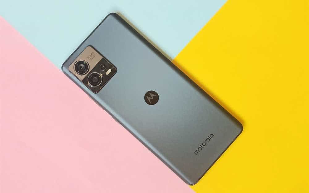 手机鼻祖再翻身,1999元全能轻薄旗舰,摩托罗拉S30 Pro值不值