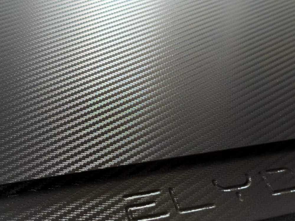 酷炫有型碳纤维纹理:无论办公还是电竞娱乐都非常合适的电动升降桌初体验!