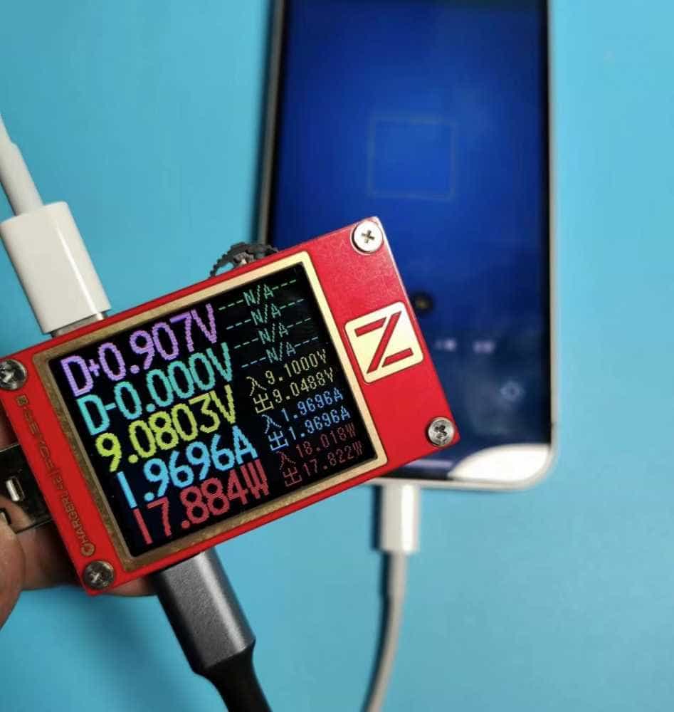 兵马未动，粮草先行，为我的新版iphone 14先配了一个摩米士 40W双口快充充电头