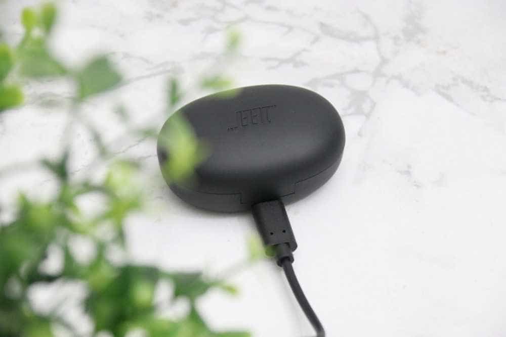 JEET AIR2耳机评测：精巧迷你，佩戴舒适