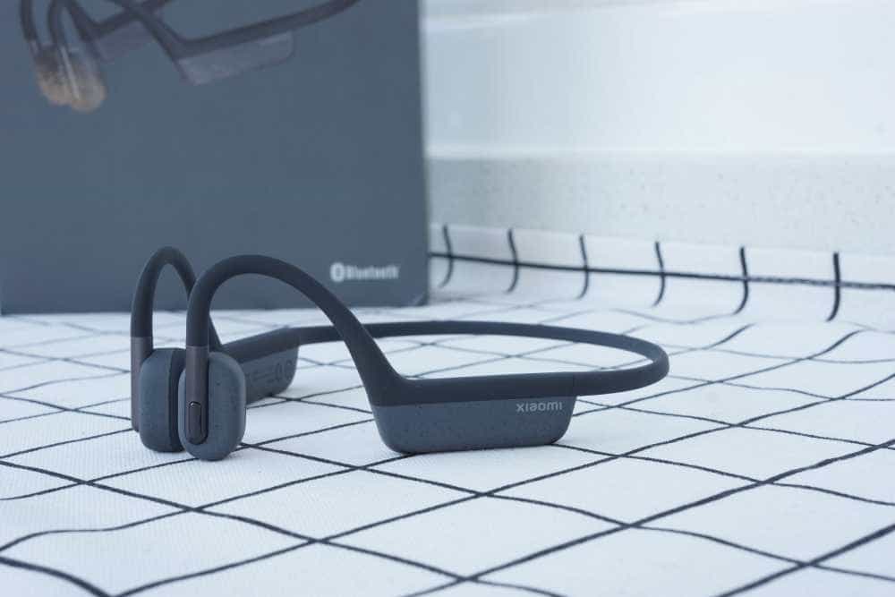 畅听无阻放肆跑步,小米骨传导耳机轻体验