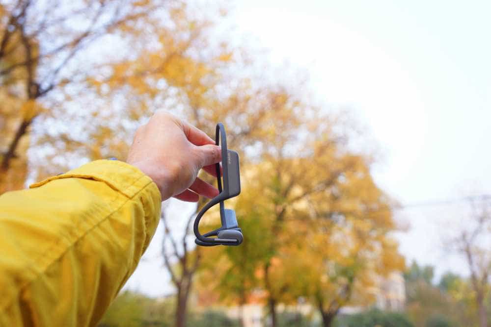 畅听无阻放肆跑步,小米骨传导耳机轻体验