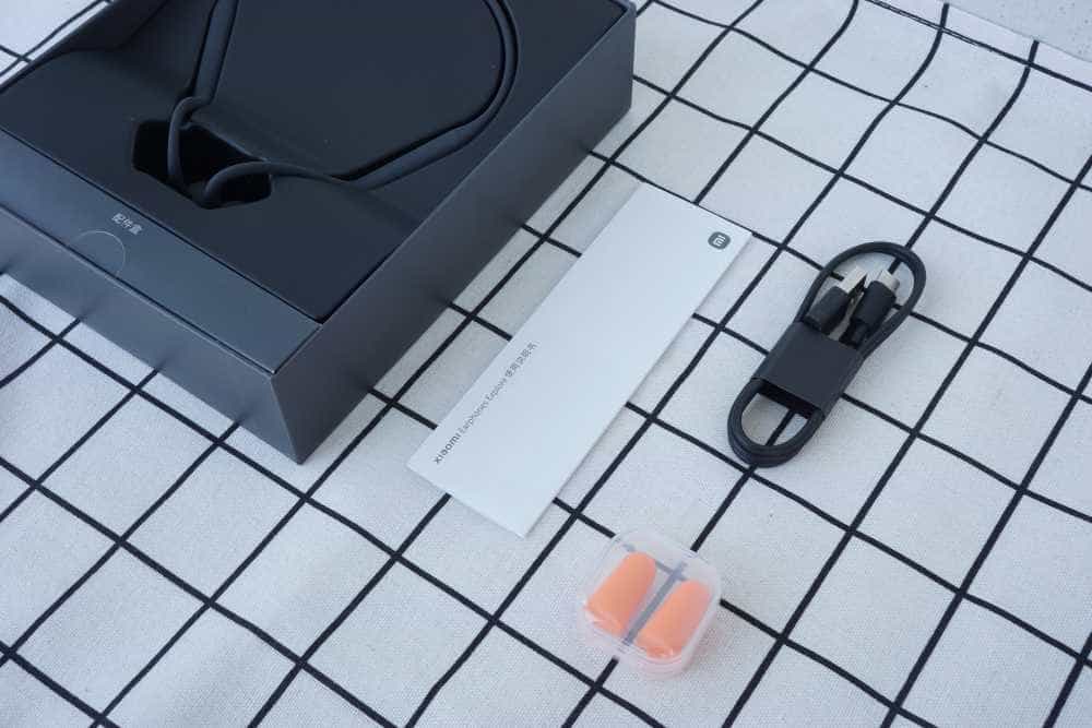 畅听无阻放肆跑步,小米骨传导耳机轻体验