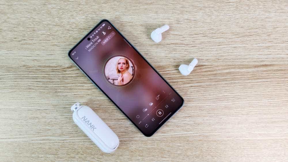 翻转睡眠舱造型,你一定没见过的精致蓝牙耳机,南卡小音舱体验