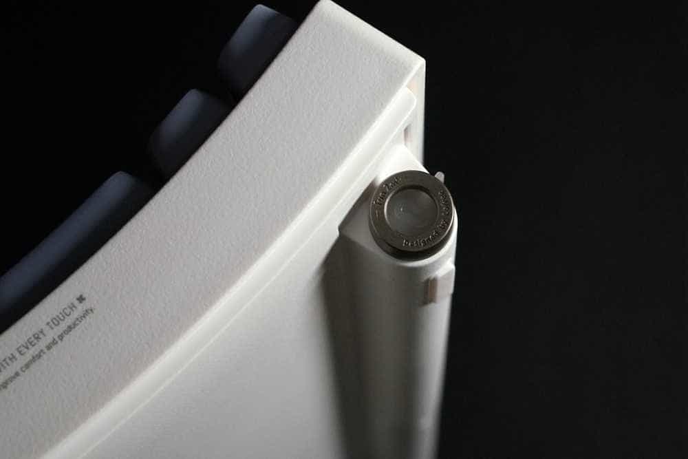 洛斐小翘棉花糖无线机械键盘:软软的、萌萌哒,少女至爱!