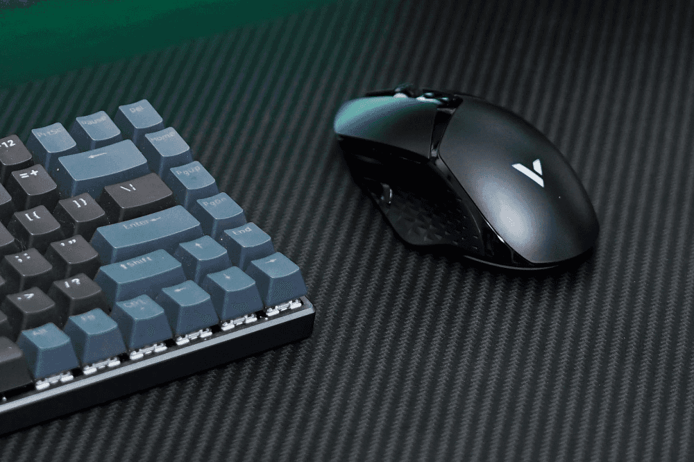 “无线版G402”、160小时续航!雷柏V30W双模无线游戏鼠标测评