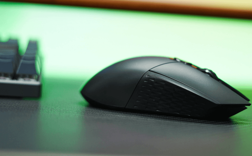 “无线版G402”、160小时续航!雷柏V30W双模无线游戏鼠标测评