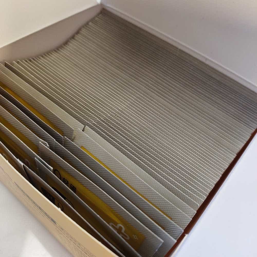 除污祛渍灭菌三效合一，随身便携呵护镜片