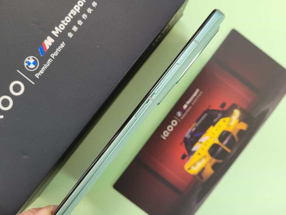 旗舰机里的全能电竞者,iQOO 11 顶配版上手体验