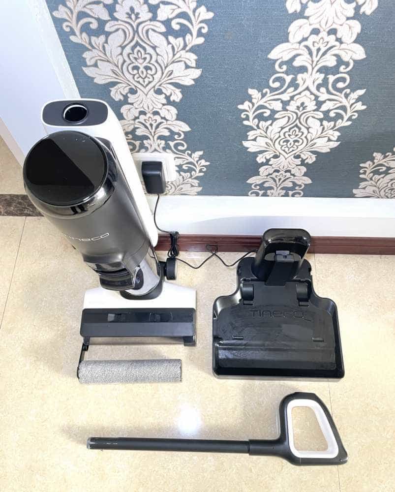 新年焕新家，新年清洁打扫一遍过——添可芙万2.0 LED智能洗地机，今年春节打扫真的省时省力！