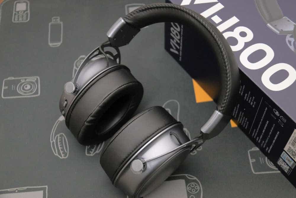 雷柏VH800双模游戏耳机评测：炫酷灯效，无线连接