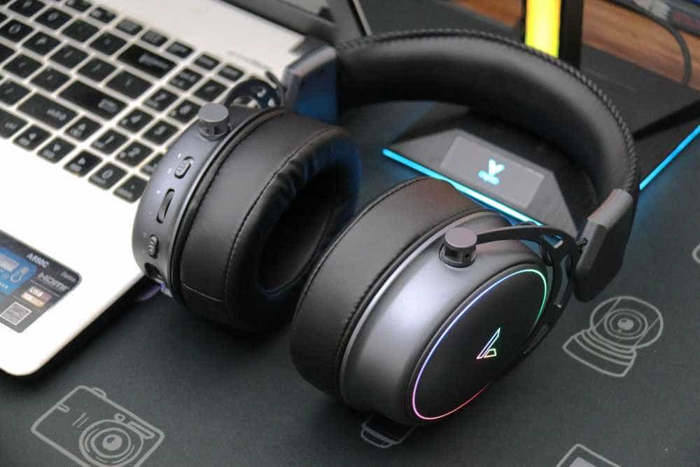 雷柏VH800双模游戏耳机评测：炫酷灯效，无线连接