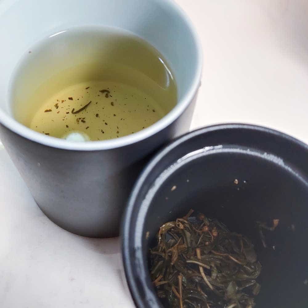 实木质感+茶水分离，平仄木柄泡茶杯真讲究