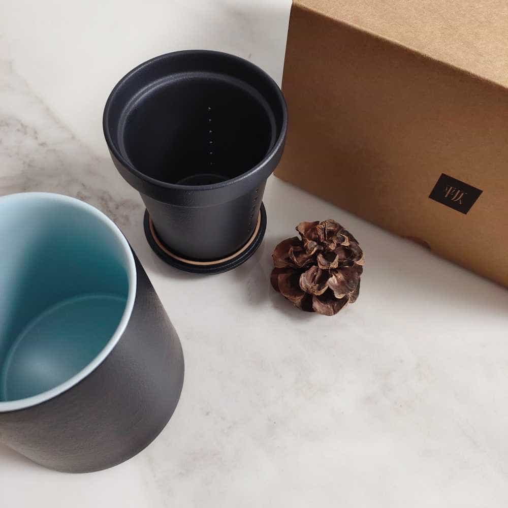 实木质感+茶水分离，平仄木柄泡茶杯真讲究