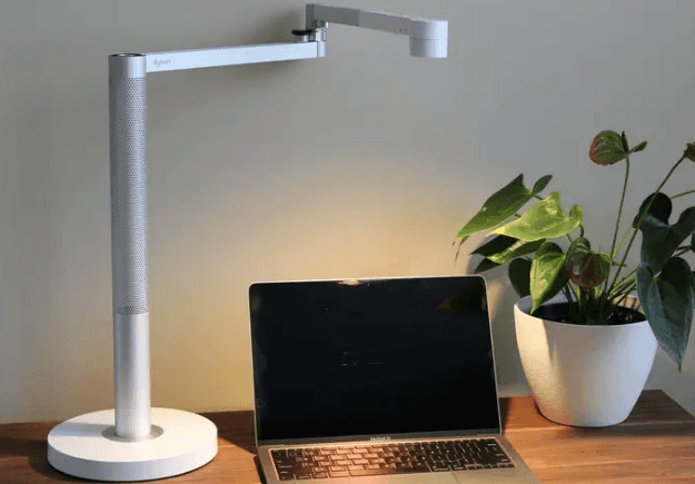 南卡和爱德华医生护眼灯哪款更值得入手?2023春季最新台灯推荐