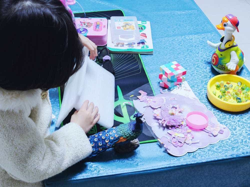 家有调皮萌娃和宠物，轻巧丝滑的万摩尔智能洗地机L11帮我搞定一切，让家里里外外都干净！