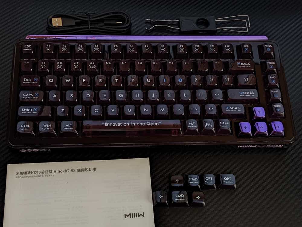 来自外太空的酷炫黑色透明晶体,米物客制化机械键盘BlackIO 83首发评测!